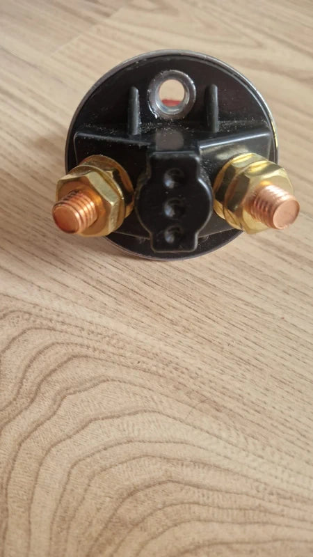 Główny wyłącznik prądu hebel akumulatora 12V/24V NOWY