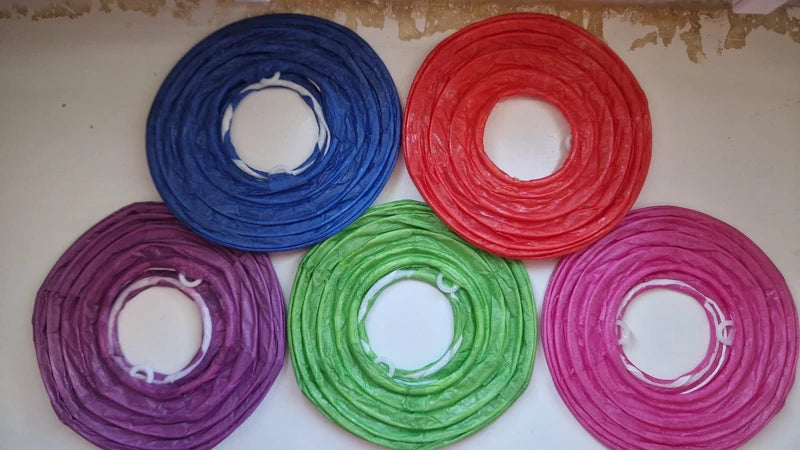 5 mini lampionów papierowych -komplet