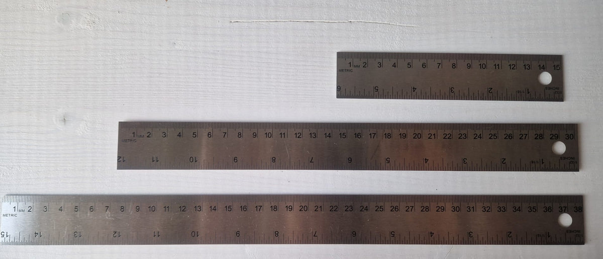3 elastyczne linijki metalowe 15-30-38 cm techniczne z korkiem