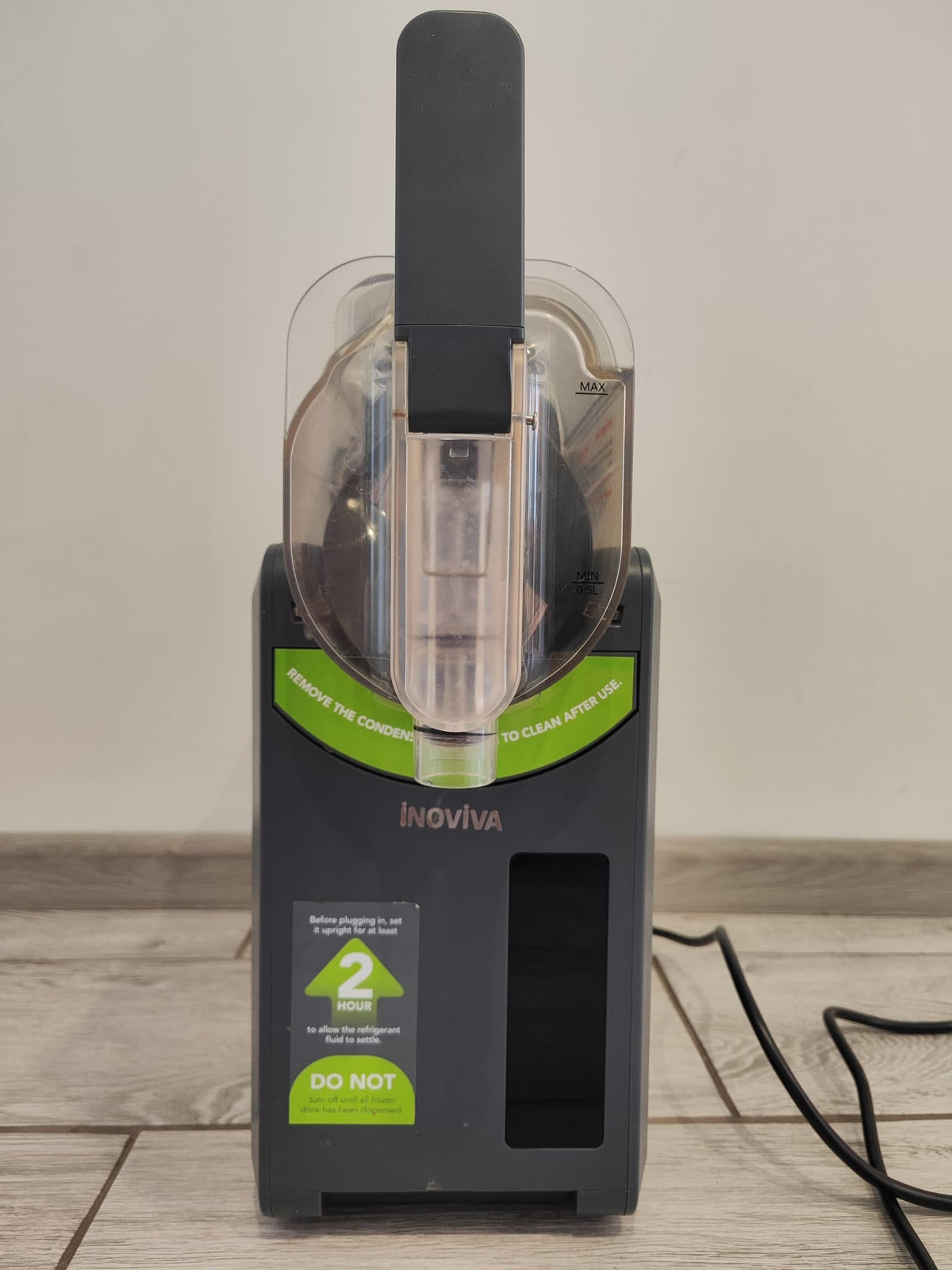 Inoviva Slushie Machine S2.2 urządzenie do mrożonych napojów, 2,6 l