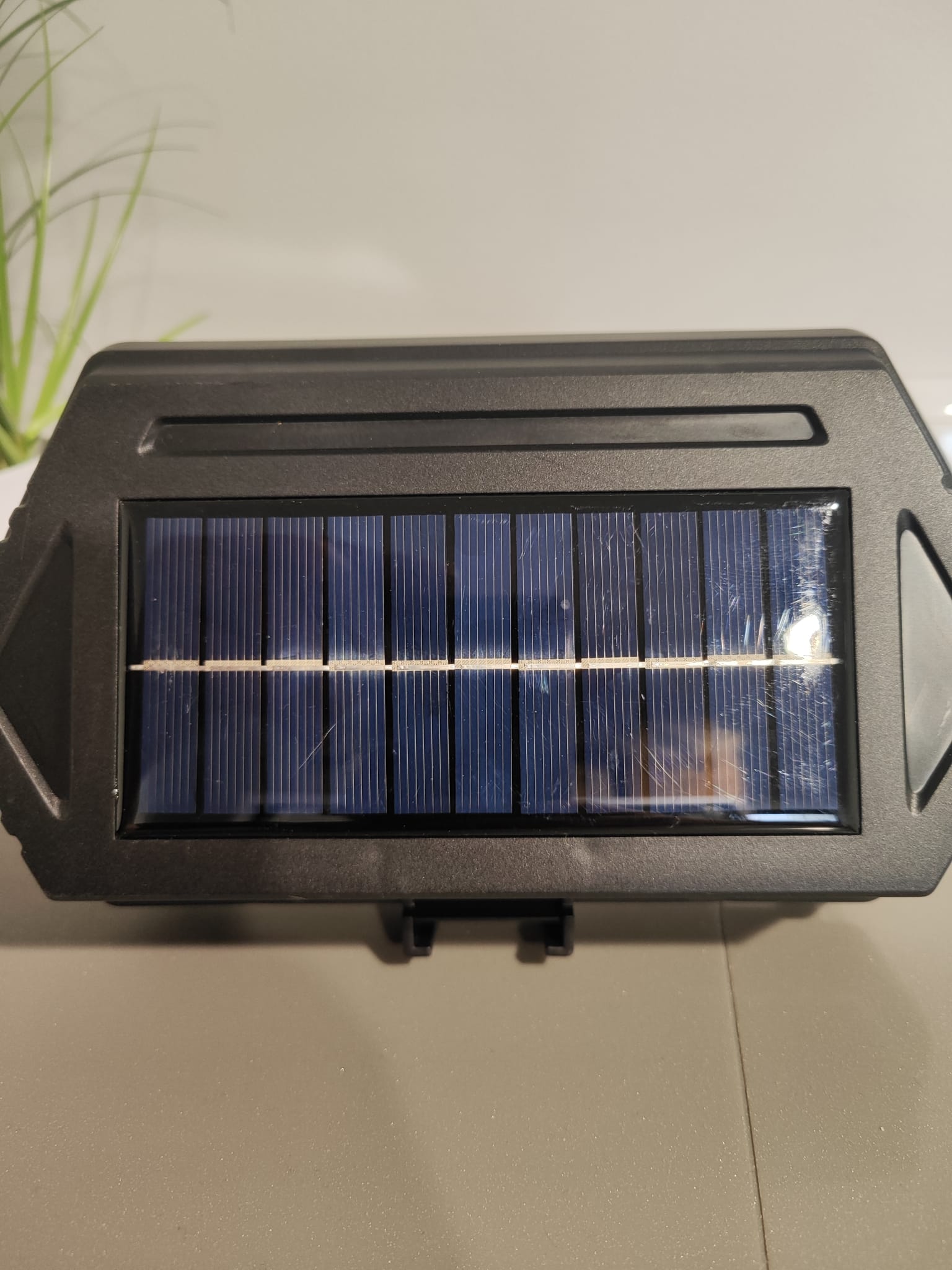 KINKIET SOLARNY 38W HW 669-3W Ozdobny Czujnik Ruchu i Zmierzchu Elewacyjna